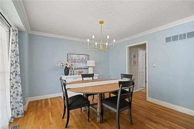9613 W 123rd Street, Overland Park, KS 66213