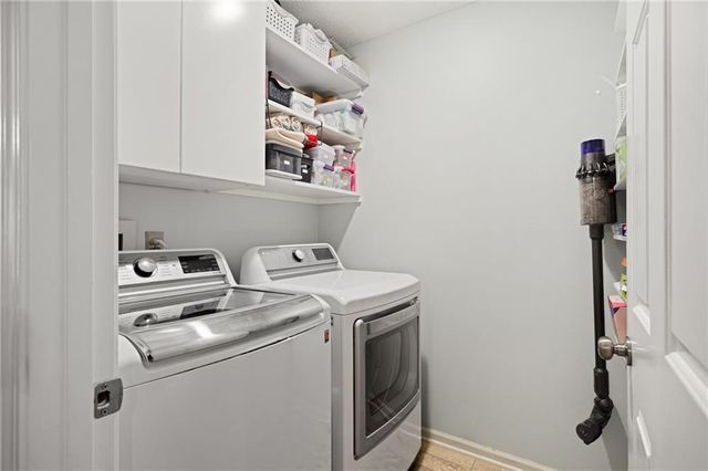 9613 W 123rd Street, Overland Park, KS 66213