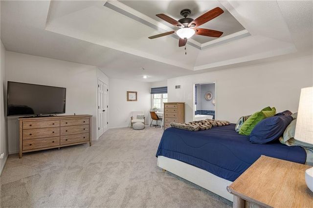 9613 W 123rd Street, Overland Park, KS 66213