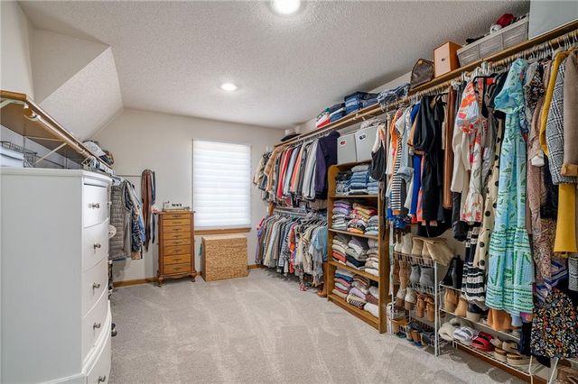 9613 W 123rd Street, Overland Park, KS 66213