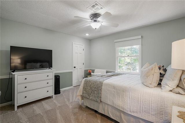 9613 W 123rd Street, Overland Park, KS 66213