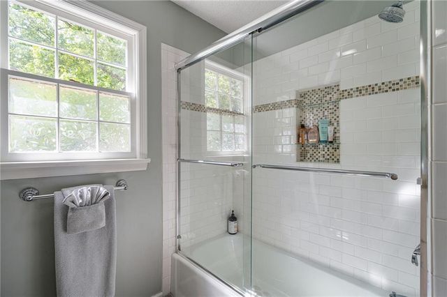 9613 W 123rd Street, Overland Park, KS 66213