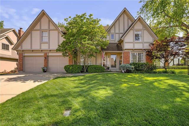 9613 W 123rd Street, Overland Park, KS 66213