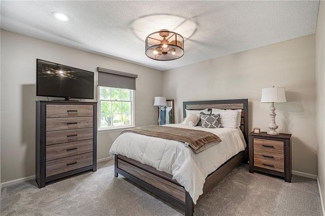9613 W 123rd Street, Overland Park, KS 66213