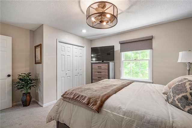 9613 W 123rd Street, Overland Park, KS 66213