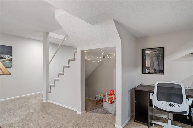 9613 W 123rd Street, Overland Park, KS 66213