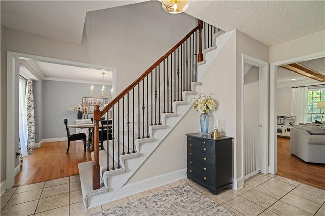 9613 W 123rd Street, Overland Park, KS 66213