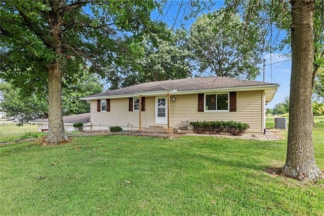 13744 Archer Road, Bonner Springs, KS 66012