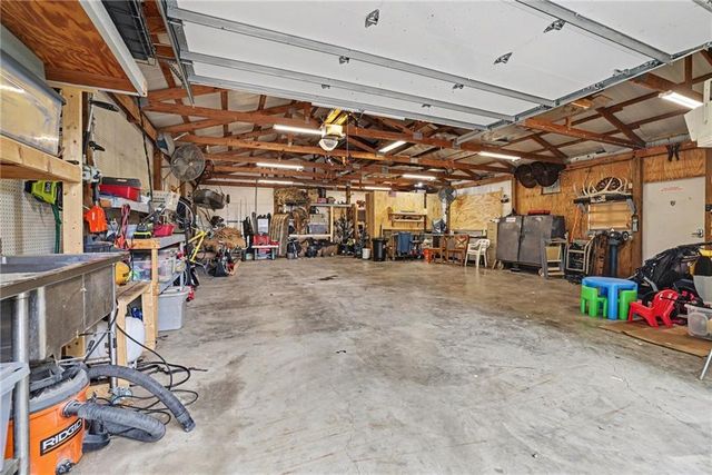 13744 Archer Road, Bonner Springs, KS 66012