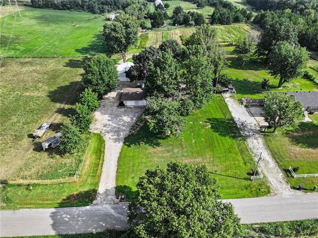 13744 Archer Road, Bonner Springs, KS 66012