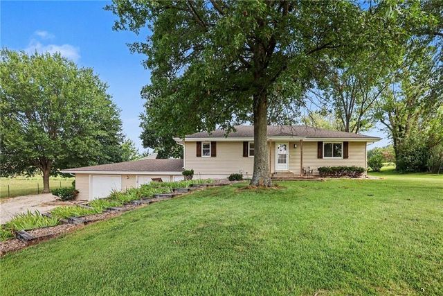 13744 Archer Road, Bonner Springs, KS 66012