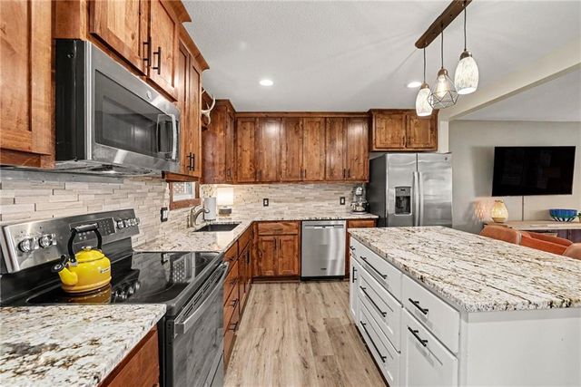 13744 Archer Road, Bonner Springs, KS 66012