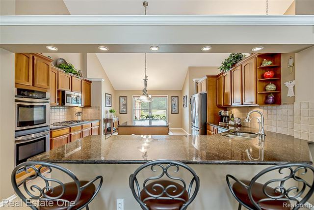 28625 Coyote Court, New Hudson, MI 48165