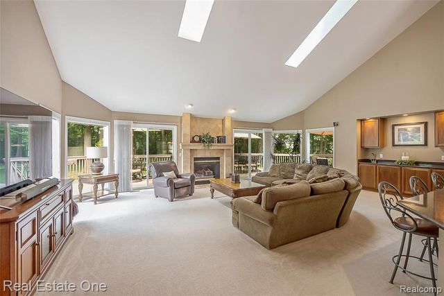 28625 Coyote Court, New Hudson, MI 48165
