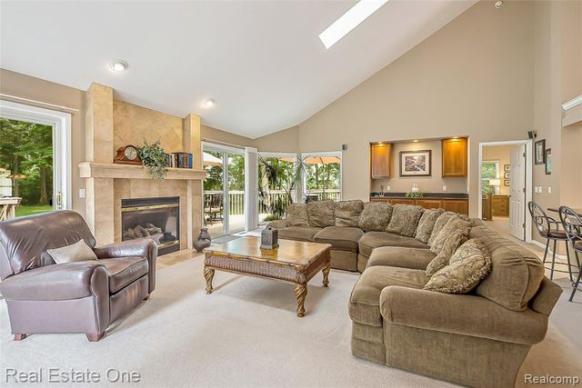 28625 Coyote Court, New Hudson, MI 48165