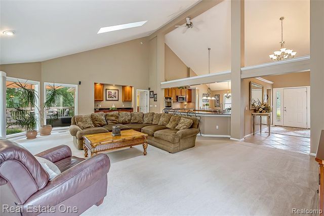 28625 Coyote Court, New Hudson, MI 48165
