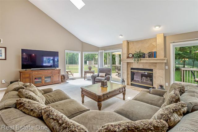 28625 Coyote Court, New Hudson, MI 48165