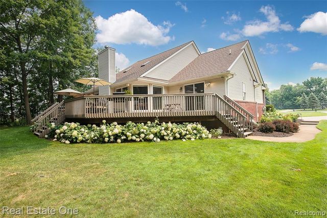 28625 Coyote Court, New Hudson, MI 48165