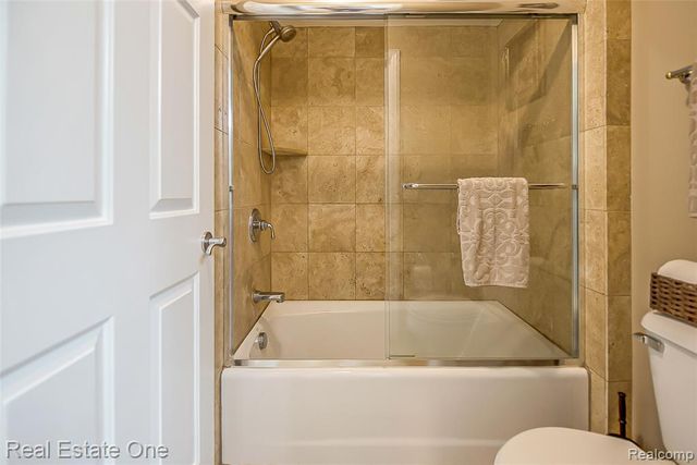 28625 Coyote Court, New Hudson, MI 48165