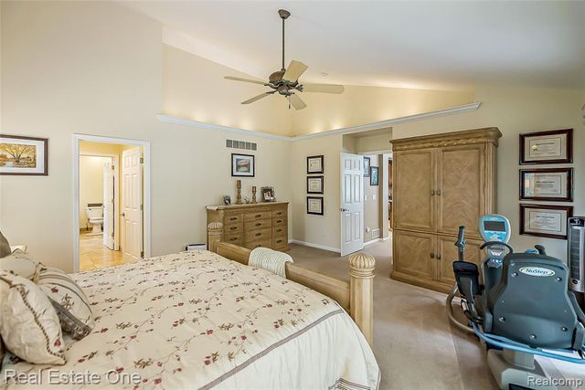 28625 Coyote Court, New Hudson, MI 48165