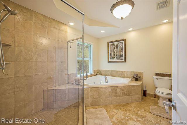 28625 Coyote Court, New Hudson, MI 48165