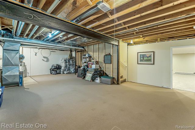 28625 Coyote Court, New Hudson, MI 48165