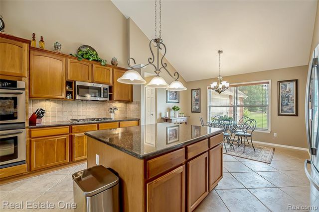 28625 Coyote Court, New Hudson, MI 48165