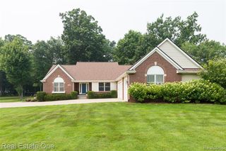 28625 Coyote Court, New Hudson, MI 48165