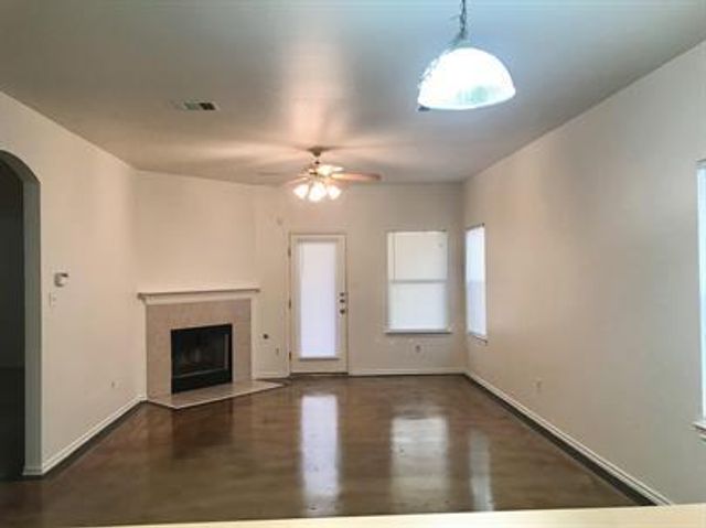 149 Maplewood North N, Kyle, TX 78640