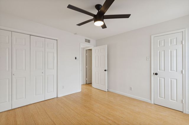 7621 Mccallum Boulevard 215, Dallas, TX 75252