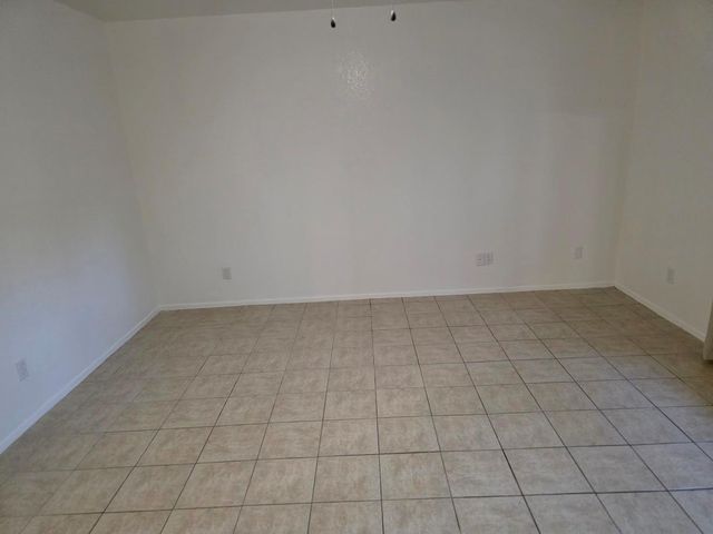 805 Sirocco DR, Austin, TX 78745