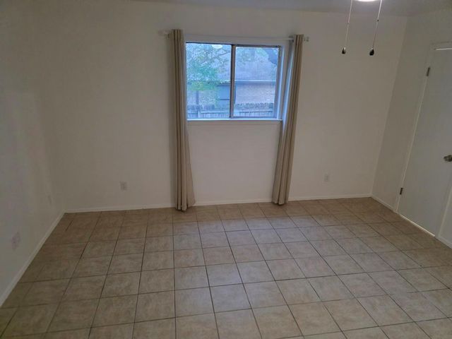 805 Sirocco DR, Austin, TX 78745