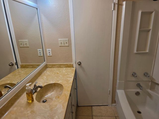 805 Sirocco DR, Austin, TX 78745