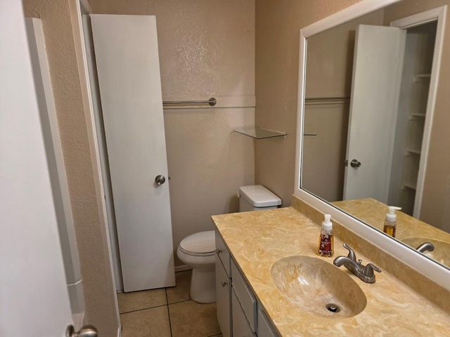 805 Sirocco DR, Austin, TX 78745