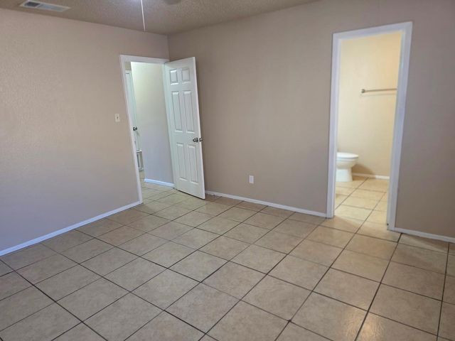 805 Sirocco DR, Austin, TX 78745