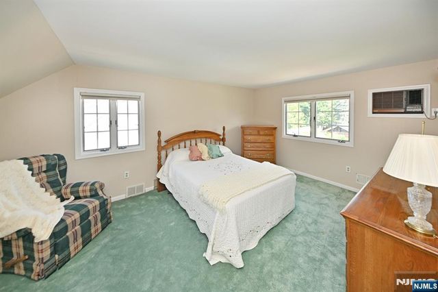 14-01 Floral Avenue, Fair Lawn, NJ 07410