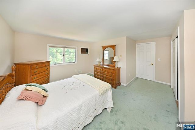 14-01 Floral Avenue, Fair Lawn, NJ 07410