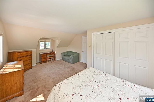 14-01 Floral Avenue, Fair Lawn, NJ 07410