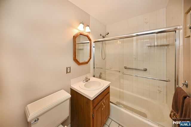 14-01 Floral Avenue, Fair Lawn, NJ 07410