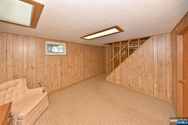14-01 Floral Avenue, Fair Lawn, NJ 07410