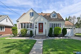 14-01 Floral Avenue, Fair Lawn, NJ 07410