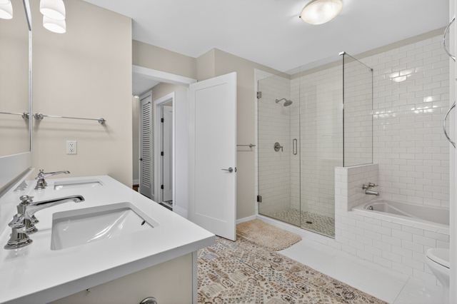 900 20th Ave S Apt 1410, Nashville, TN 37212