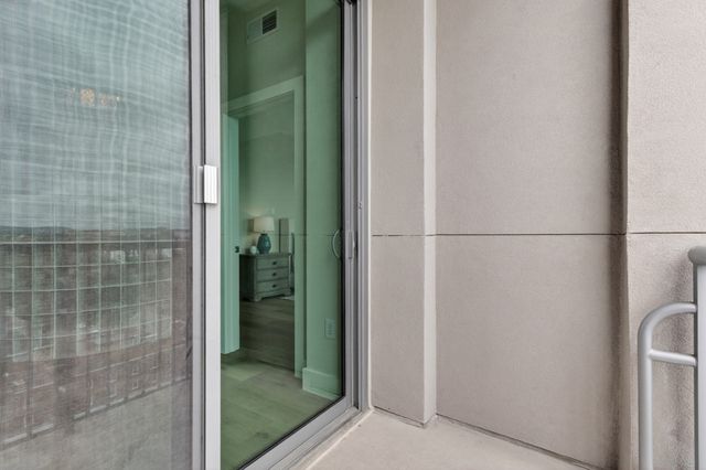 900 20th Ave S Apt 1410, Nashville, TN 37212