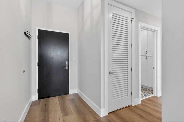 900 20th Ave S Apt 1410, Nashville, TN 37212