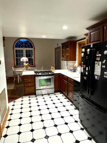 68 Smith Street, Rouses Point, NY 12979