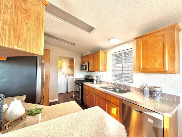 37 Oceanview Avenue, Half Moon Bay, CA 94019