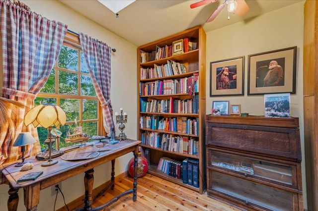 11005 Berggren Ln, Nevada City, CA 95959