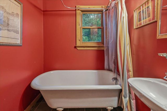 11005 Berggren Ln, Nevada City, CA 95959