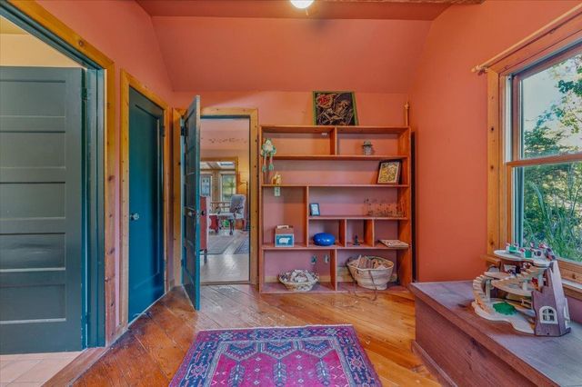 11005 Berggren Ln, Nevada City, CA 95959