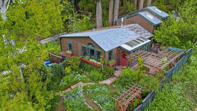 11005 Berggren Ln, Nevada City, CA 95959